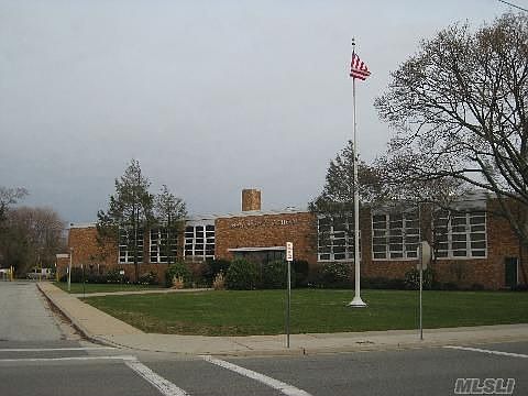 2nd image of 269 Meyer Ave