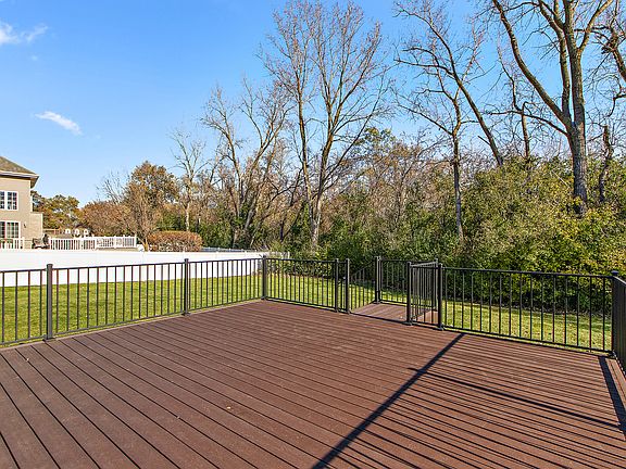 5th image of 18309 Carrington Dr