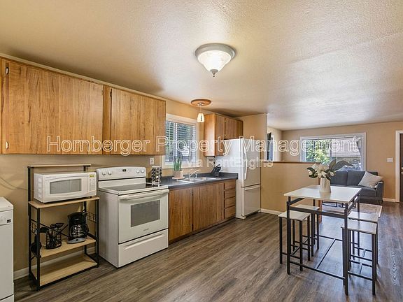 4th image of 727 E 9th Ave Lowr A