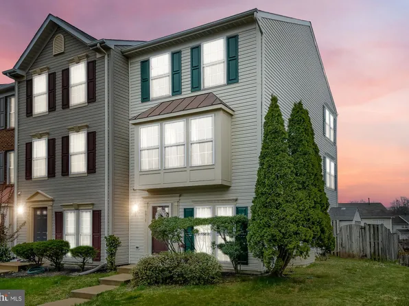 6835 Stone Maple Ter, Centreville, VA 20121