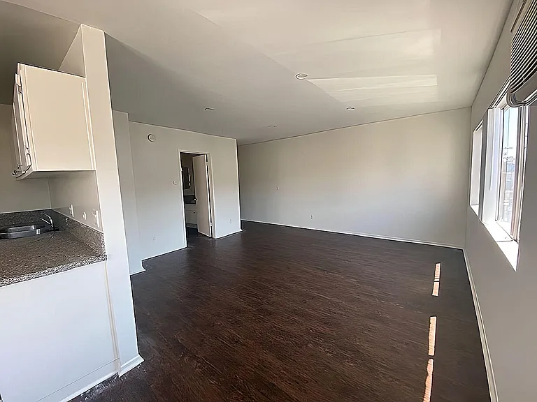 245 Rampart Blvd — Photo 8