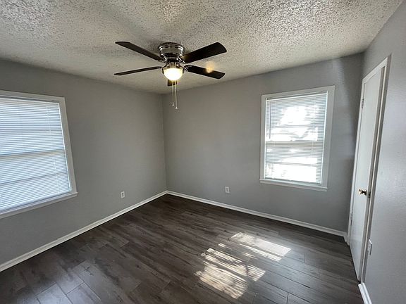 4th image of 2818 S 13th St