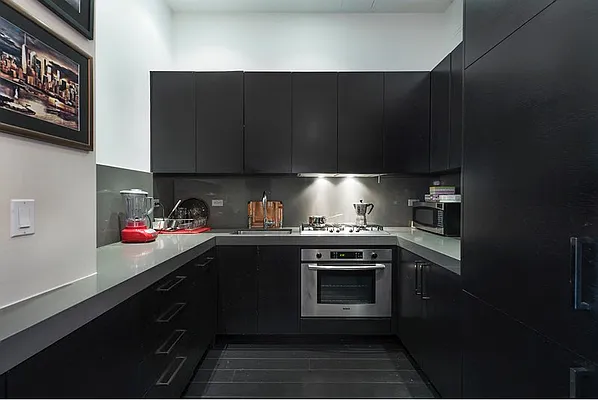 Sold by WIRE International Realty | media 5