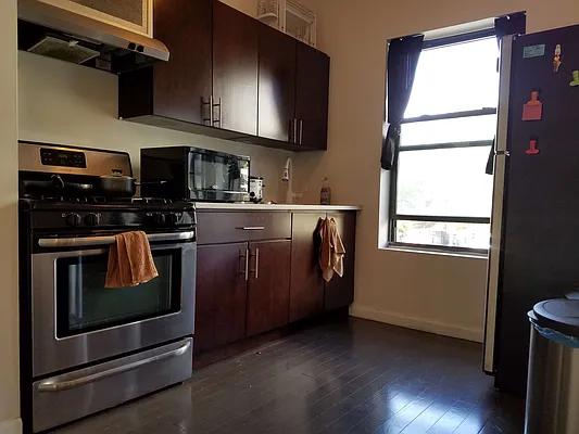 Rented by null | media 30