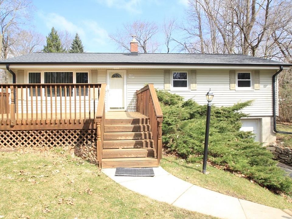 2nd image of S108W29915 Pickering Dr