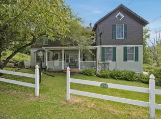 234 Pequest Rd, Andover, NJ 07821