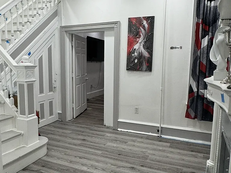 1209 W Erie Ave #1 — Photo 4