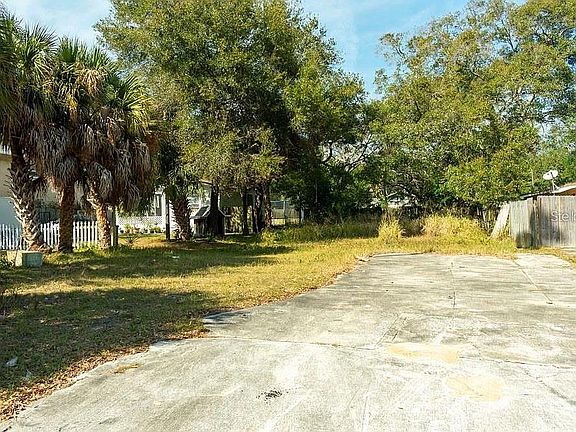 4th image of 616 WILDWOOD WAY