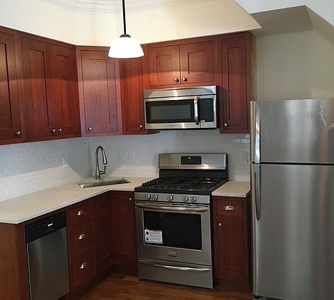 4th image of 3962 51st St #1