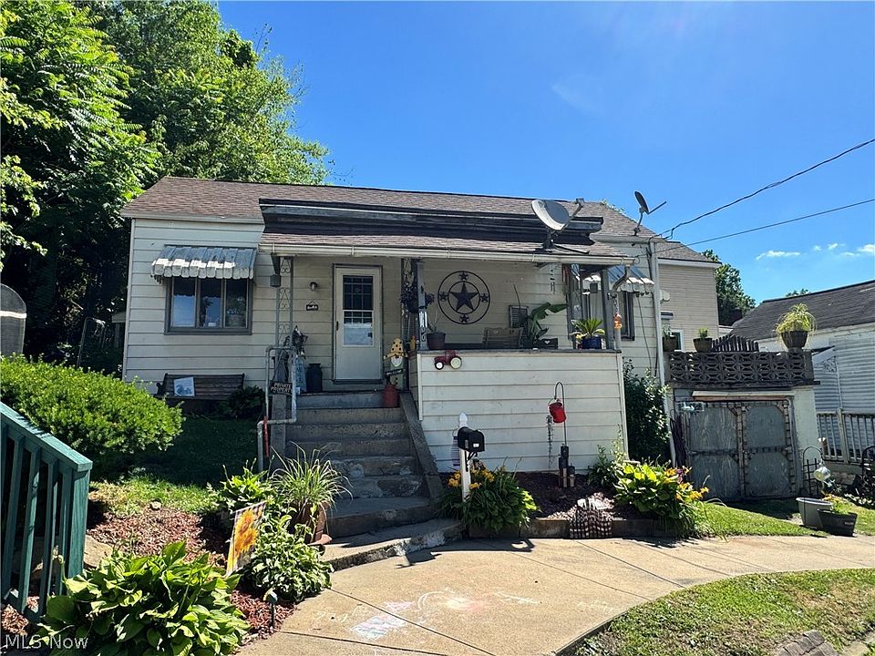 1st image of 900 Park St