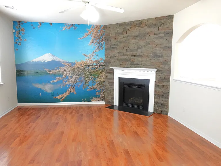 115 Roberts Hill Dr — Photo 9