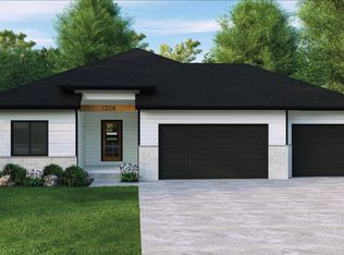 21445 Morning View Dr, Elkhorn, NE 68022
