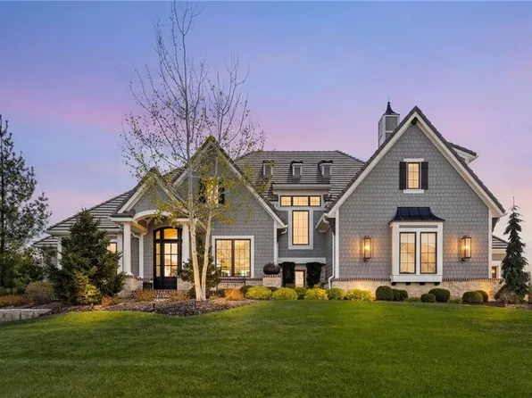 16913 Bond St, Overland Park, KS 66221