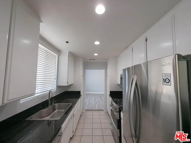 1844 Thayer Ave #102 — Photo 8