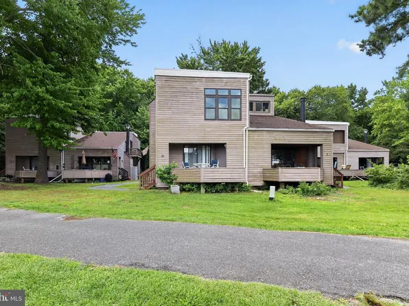 438 Ocean Pkwy #10, Ocean Pines, MD 21811