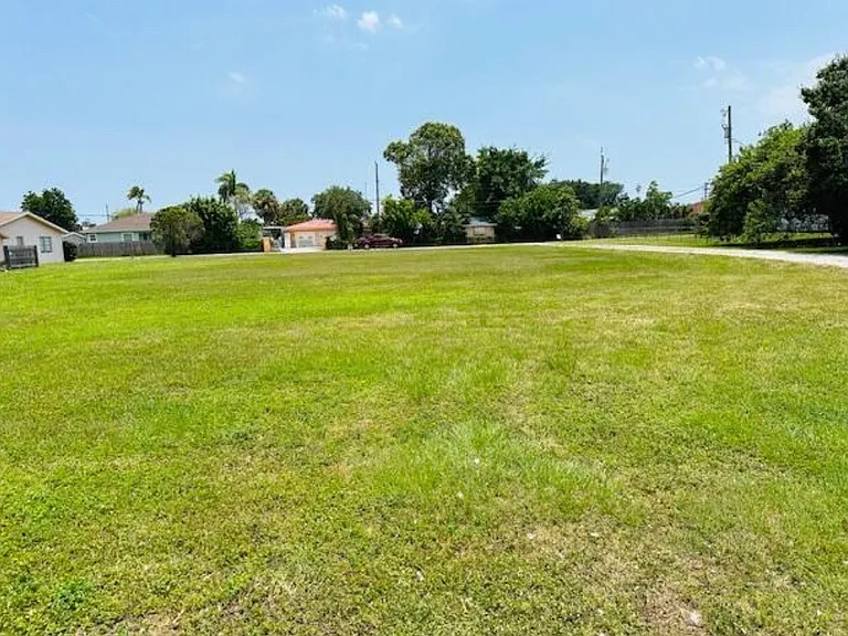 3421 Helena Dr — Photo 16