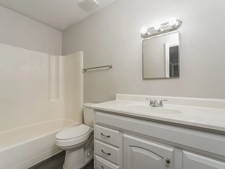 1140 Windway Cir — Photo 16