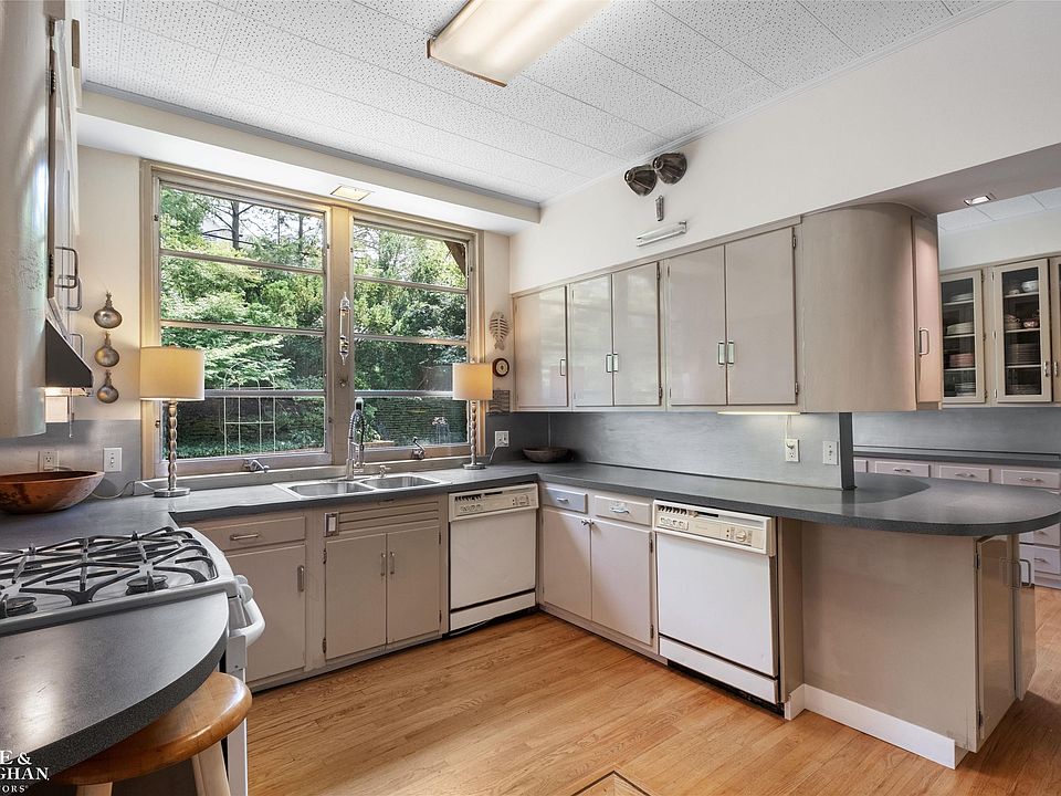 280 Vincennes Pl, photo 22