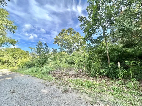 80 2nd St, Cuba, MO 65453