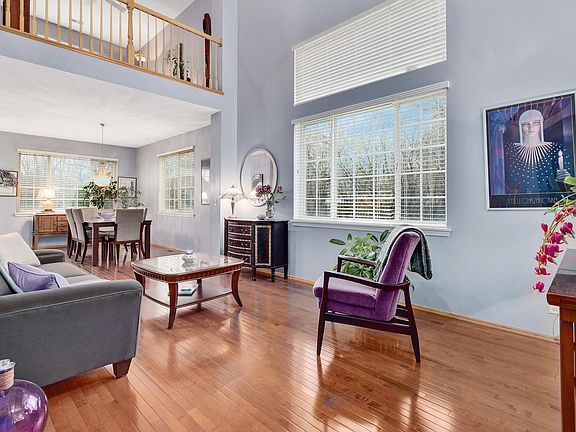 5th image of 2570 Camberley Cir #4-813