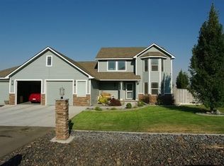 10111 S Grandview Ln, Kennewick, WA 99338