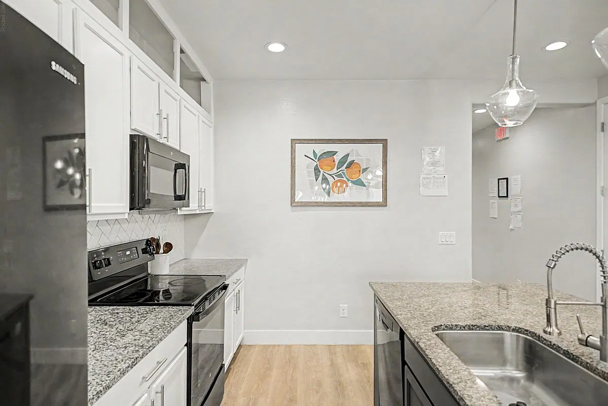 5 bed, 3.0 bath, 2611 sqft, $4,200 — Photo 1