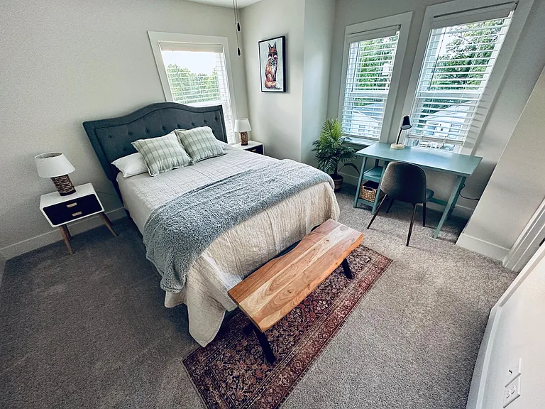 1002 Linwood Ave — Photo 8