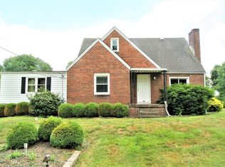 1893 Columbus Rd, Granville, OH 43023