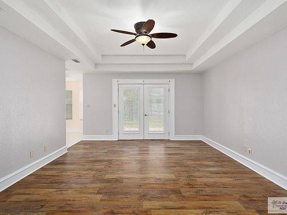 3rd image of 2610 Lou Ann Ln