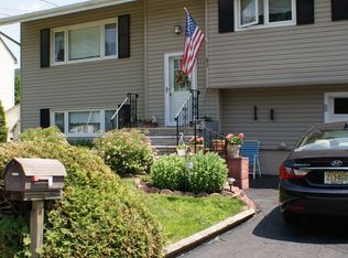 41 Beardslee Hill Dr, Ogdensburg, NJ 07439