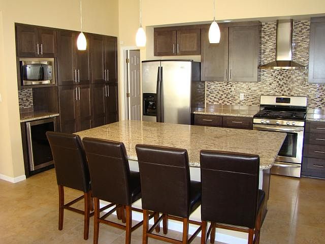 1st image of 6112 Rosetree Pl NE