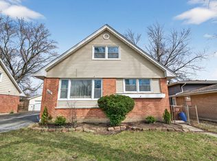 16827 Glen Oaks Dr, Country Club Hills, IL