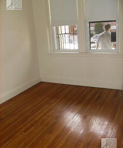 127 Sutherland Rd #A — Photo 6