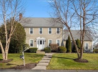 15 Sandpiper Ln, Attleboro, MA 02703