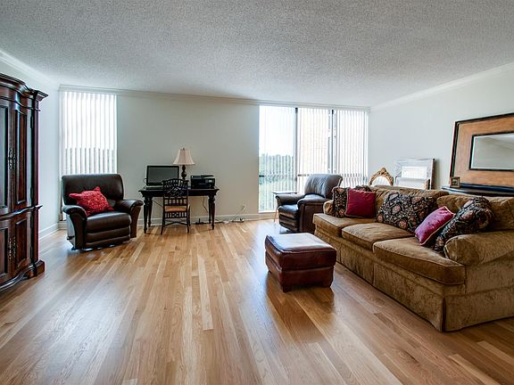 5th image of 3901 W End Ave APT 505