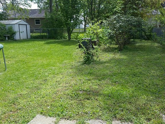 4th image of 1205 Lynnwood Dr