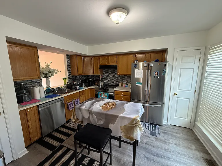 120 Village Dr — Photo 9