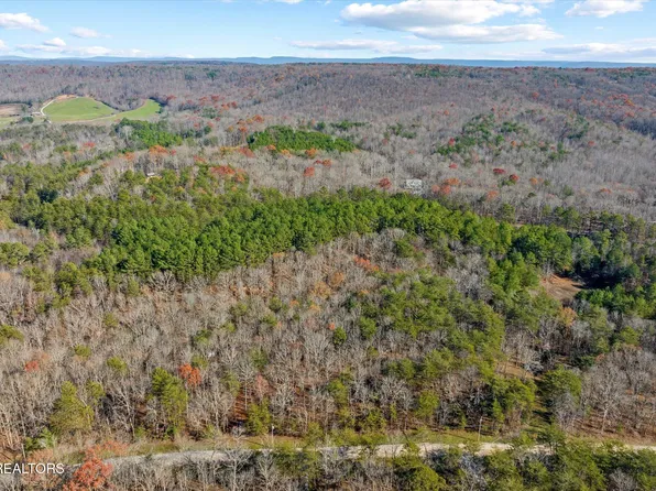 13 Fern Hill Rd, Pikeville, TN 37367