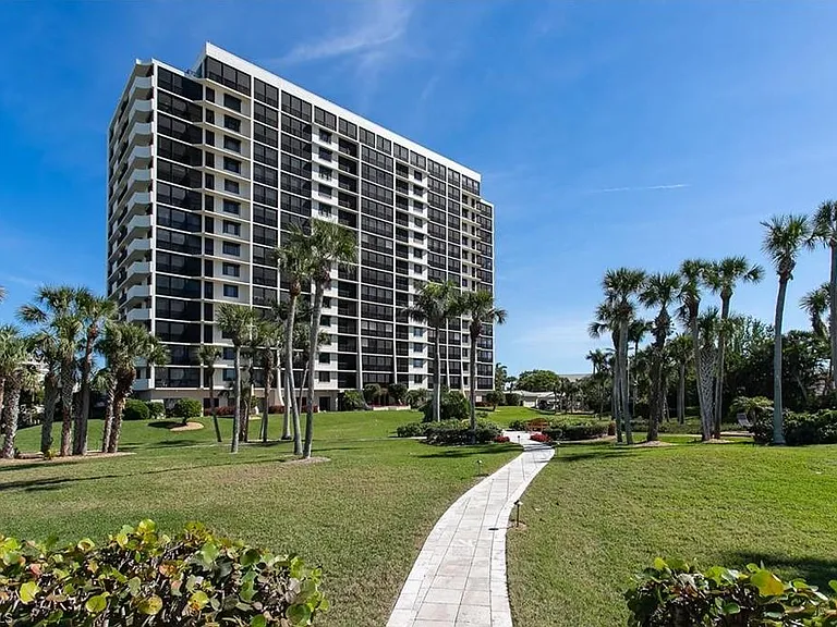 Gulf Shore Dr — Photo 32