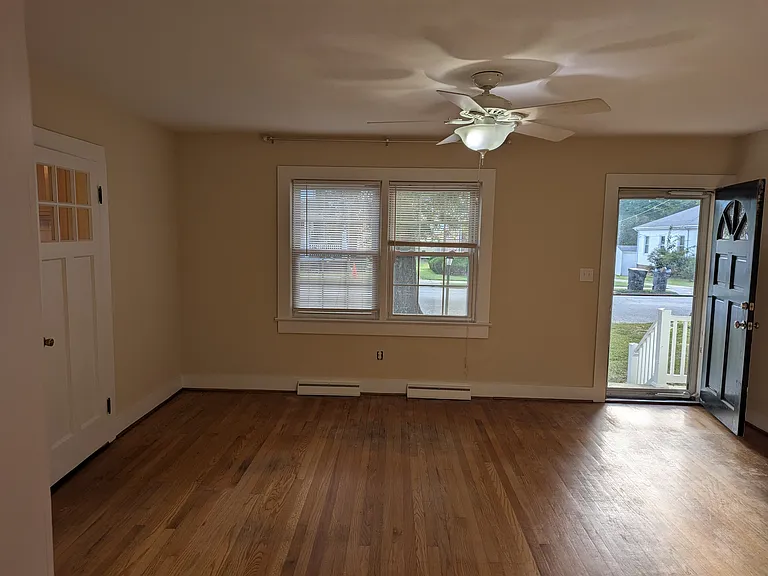 726 Marshall Ave — Photo 7
