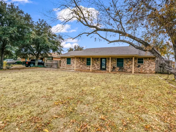 1307 Grand Ave, Cleburne, TX 76033