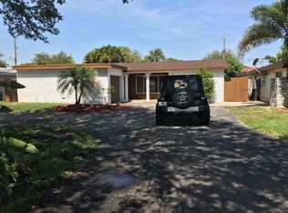 3834 SW 68th Ave, Miramar, FL 33023
