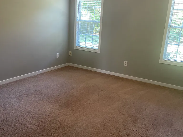 410 Mosswood Ct — Photo 15