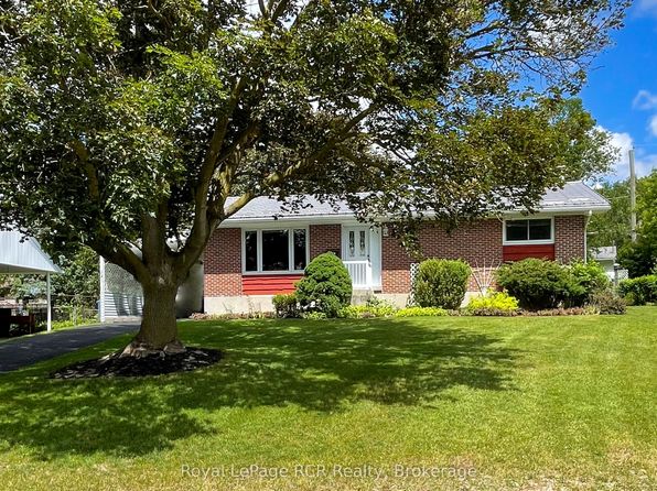 541 18th Ave, Hanover, ON N4N 3B2