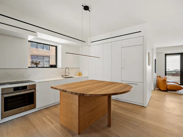 9 Chapel Street image 18 of 33