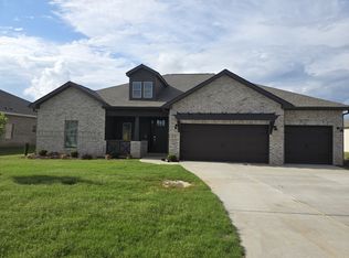 22635 Donahue Dr, Athens, AL 35613
