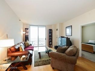 421 W Huron St APT 1402, Chicago, IL 60654