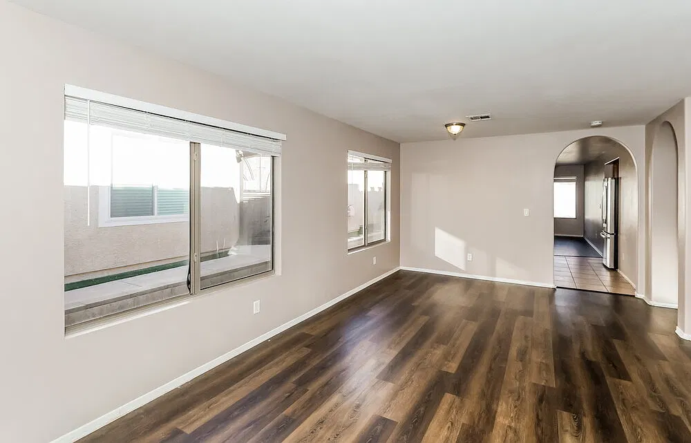 3 bed, 2.0 bath, 1314 sqft, $1,820 — Photo 4