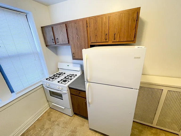 510-34 W. Addison St. — Photo 9