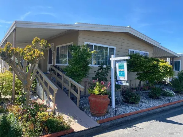 61 - 61 Somerset Drive, Santa Rosa, CA 95401